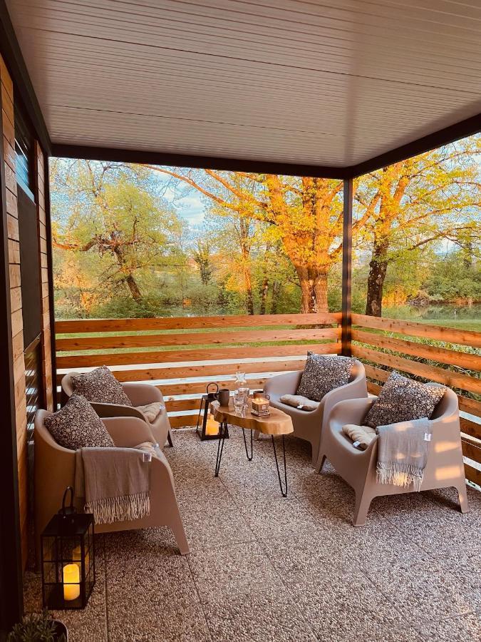 Magnolia House By The River Metlika Exterior foto