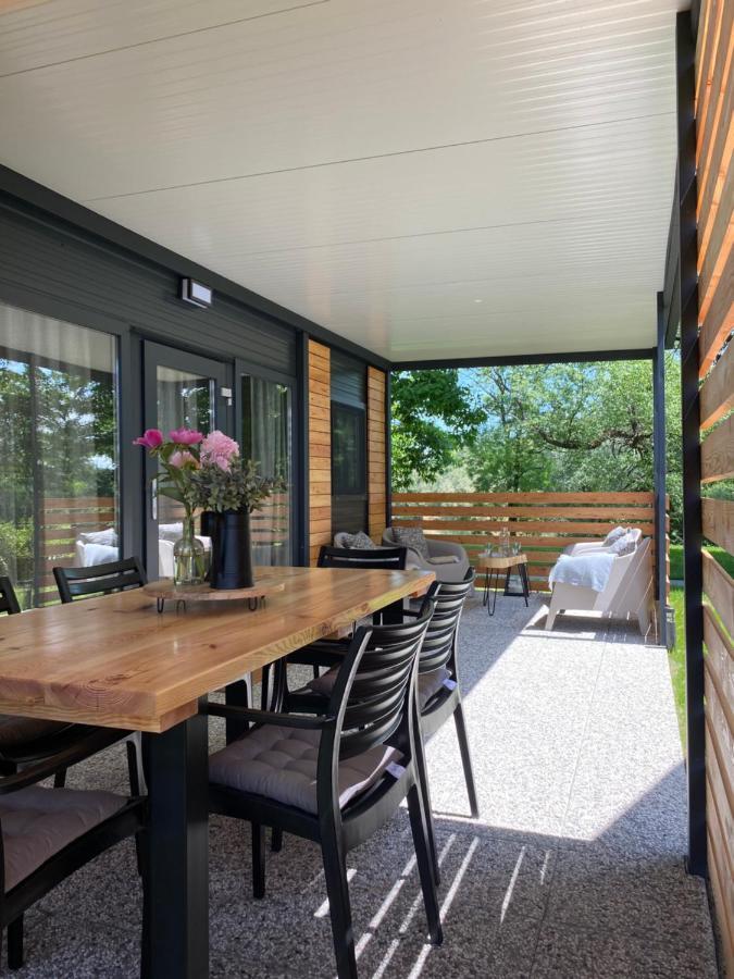 Magnolia House By The River Metlika Exterior foto