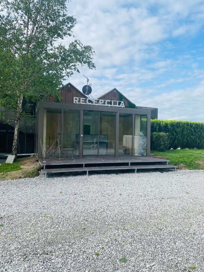 Magnolia House By The River Metlika Exterior foto