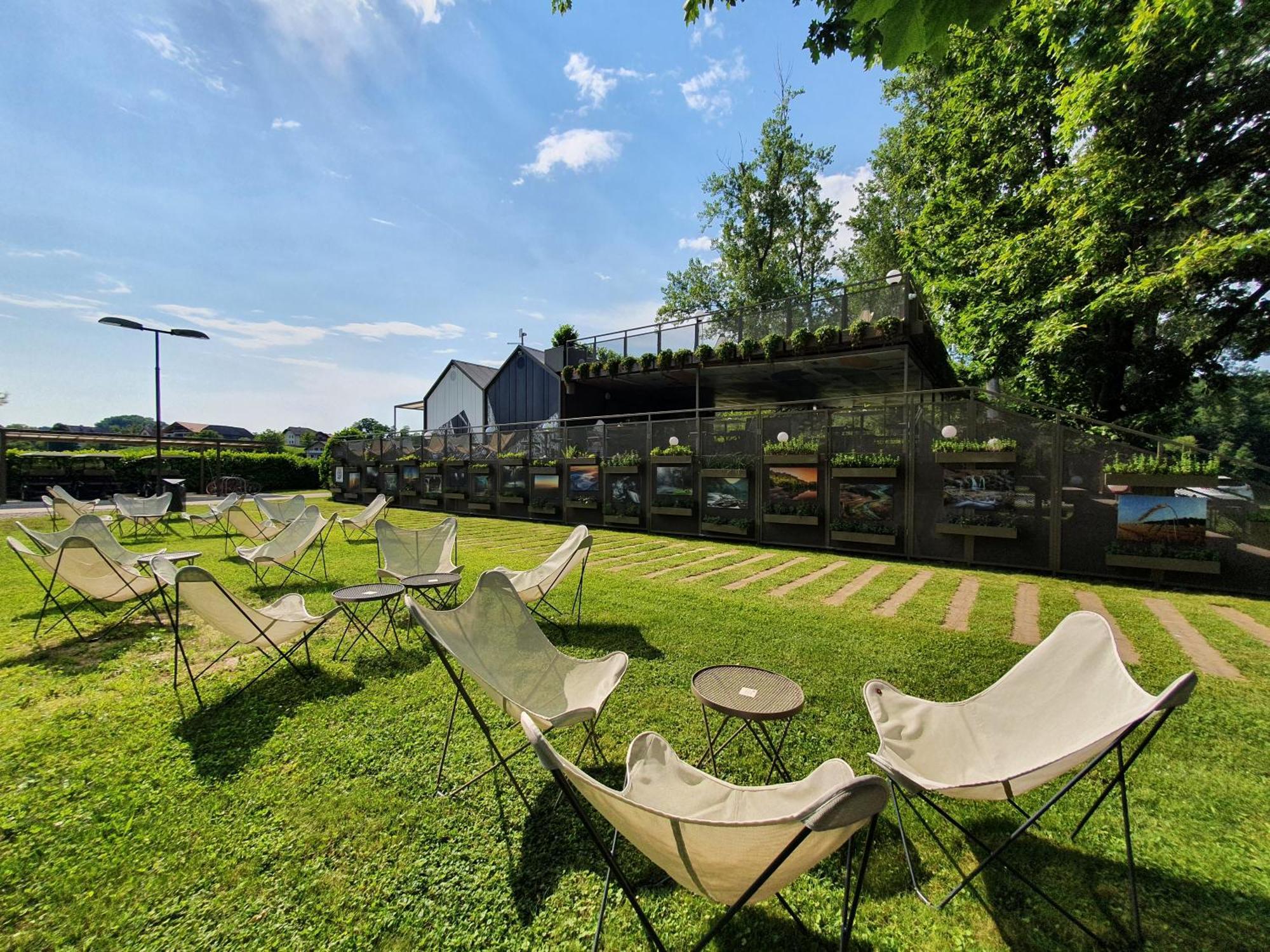 Magnolia House By The River Metlika Exterior foto