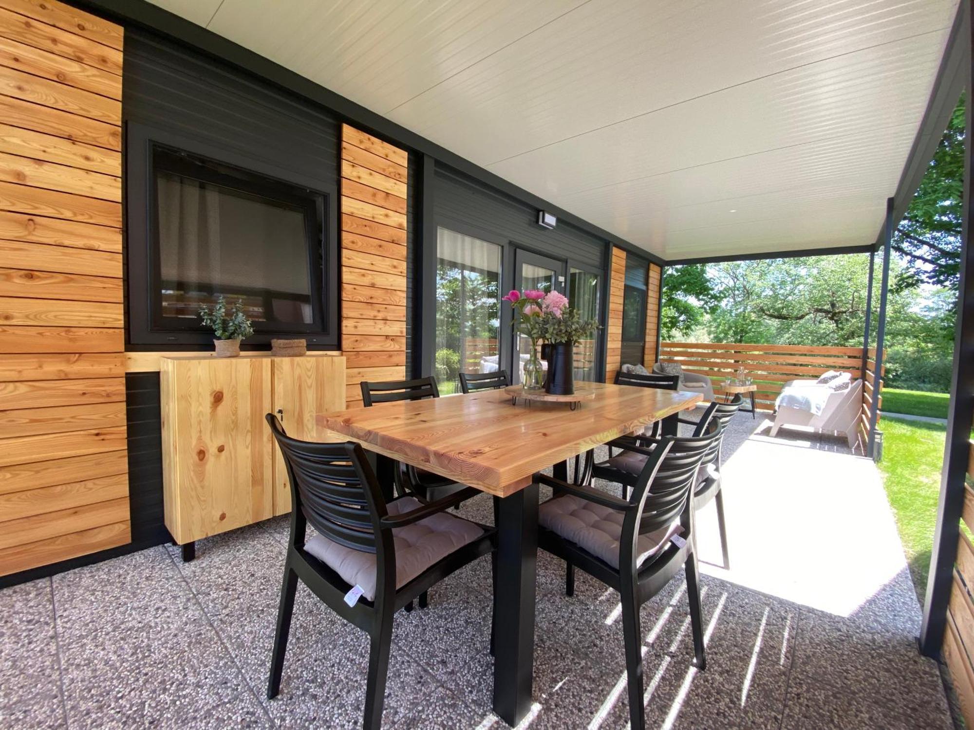 Magnolia House By The River Metlika Exterior foto
